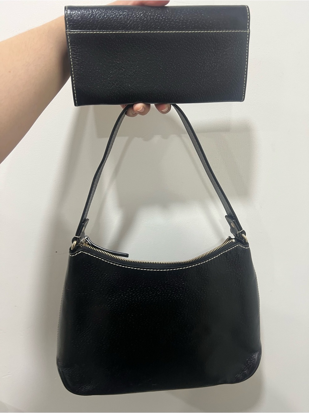 Kate Spade Black Pebbled Leather Shoulder Bag with Matching Wallet - Picture 2 of 6
